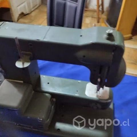 Maquina de coser huzkevarna recta y zigzag