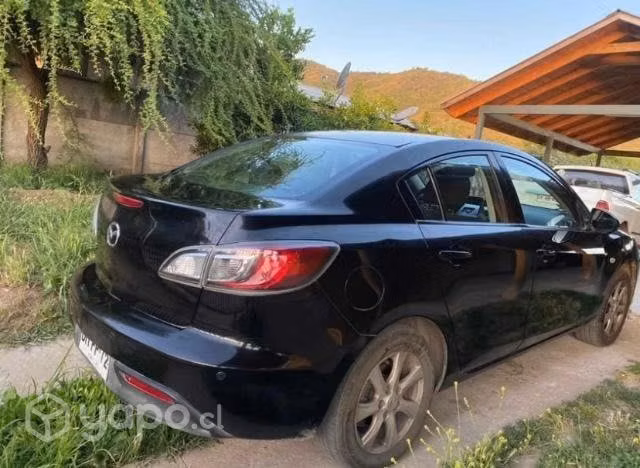 Mazda 3  2011