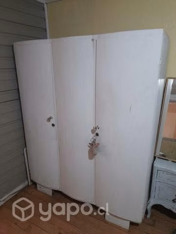 Closet antiguo 3 cuerpos