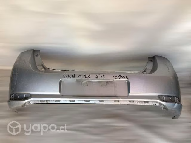 Parachoque trasero toyota auris 2016-2019