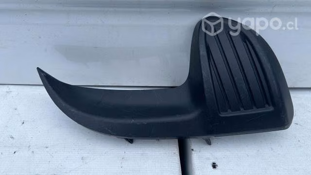 Toyota yaris sedan yaris sport tapa neblinero dere