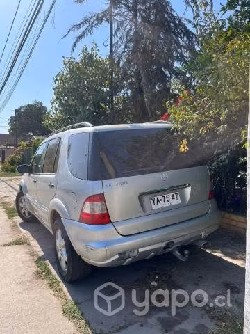 Mercedes benz ml500 2005