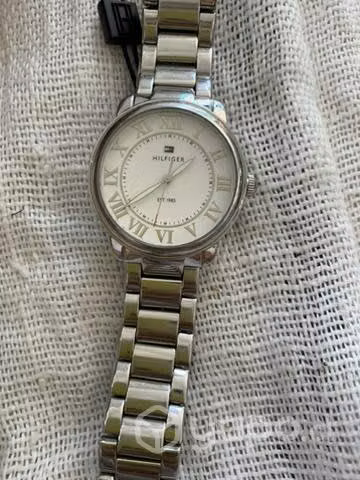 Original reloj tomy hilfiger correa metal