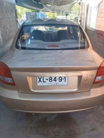 Auto kia rio en excelente estado