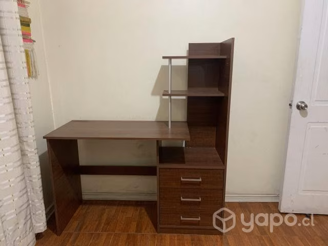 Escritorio, comedor, refrigerador, cama nido