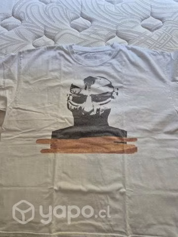 Poleras con diseños varios talla XL y XXL - Imagen 2