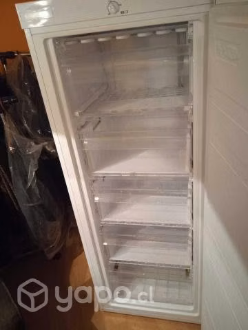 CONGELADOR MIDEA Freezer 160 Litros MFV-1600B208FN