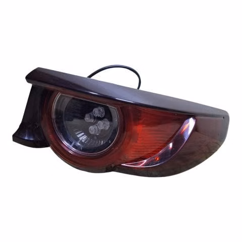 Foco derecho mazda 3 4g 2020/2023