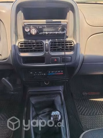 Nissan d22 2009