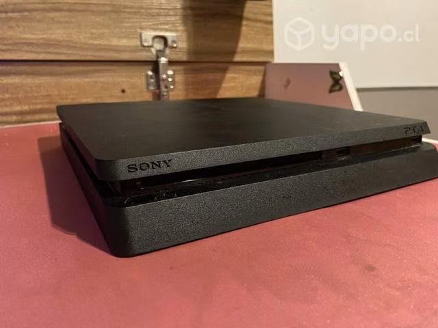 Play Station 4 slim (1 tb)