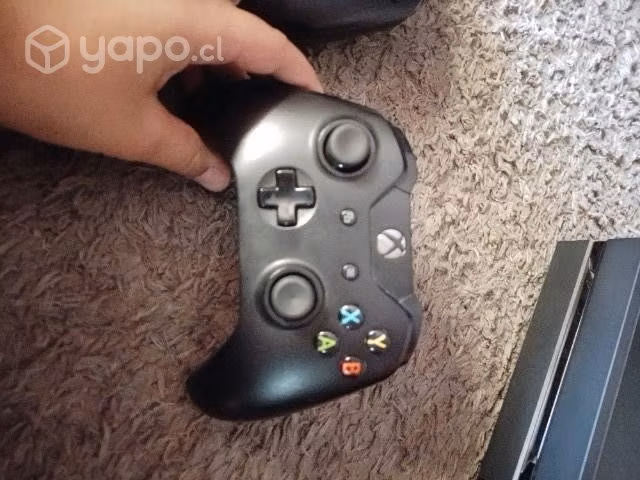 Xbox one en buen estado con 2 mandos - Imagen 2