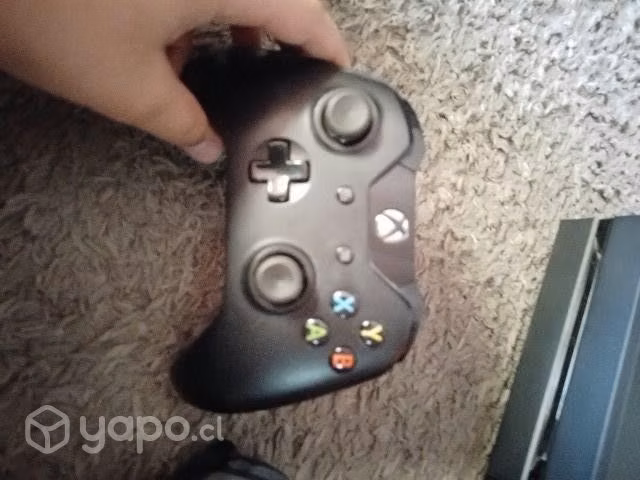Xbox one en buen estado con 2 mandos - Imagen 3