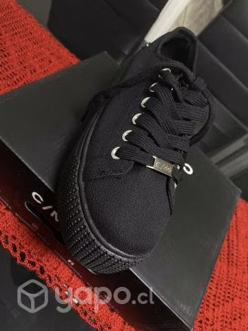 Zapatillas lona negras C/MORAN
