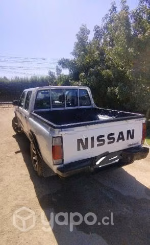 Nissan Terrano 2.4 bencinero 4x2 - Imagen 5