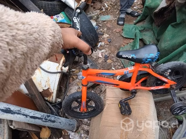 Bicicleta de niño usada ,galletera ,sordadora