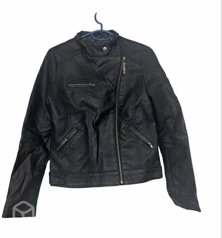 Chaqueta de cuero niña