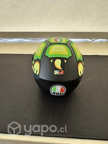 Casco a Escala de Moto