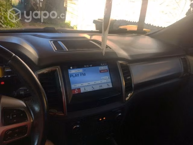 Camioneta a la venta Ford Ranger vendo por viaje
