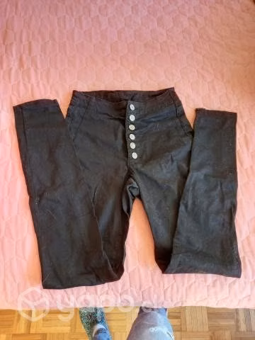 Pantalones negros