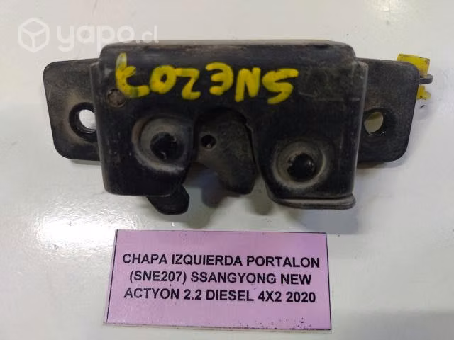 Chapa Izquierda Portalón (SNE207) SSangyong New Ac