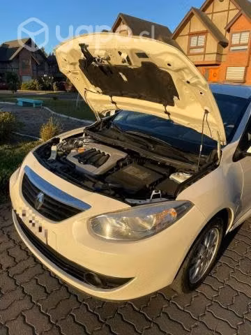 Renault fluence 2012