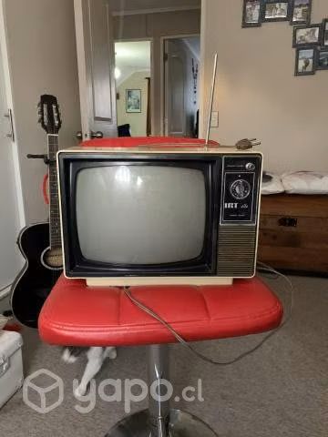 Televisor antiguo vintage - Imagen 2