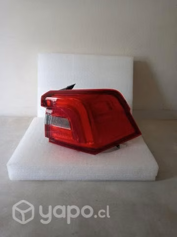 Vendo foco trasero costado derecho dongfeng