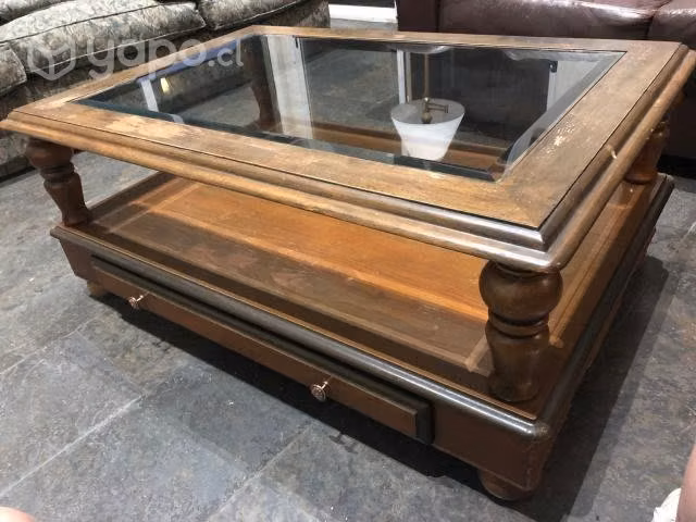 Mesa de centro con vidrio biselado