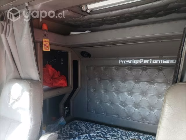 Internacional 7600