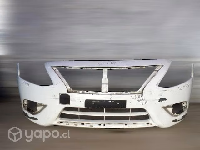 Parachoque delantero nissan versa 2015-2019