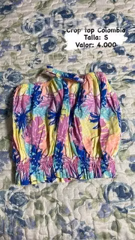 Poleras y Crop tops de marca
