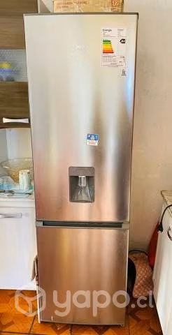 Refrigerador Midea semi nuevo