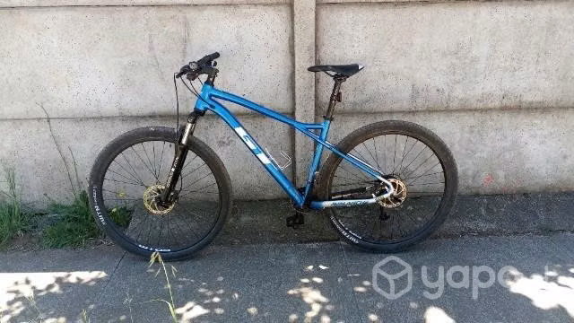 Bicicleta GT 29