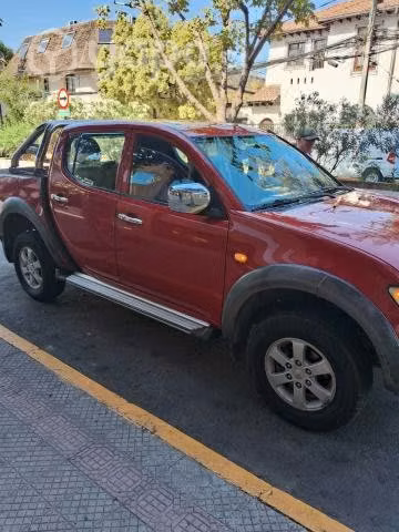 Mitsubishi l200 2015