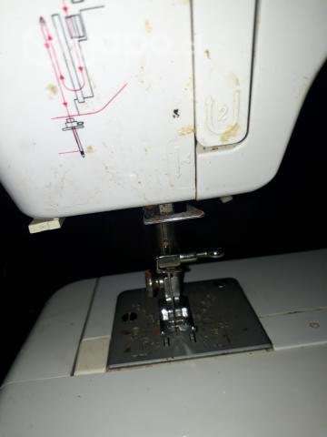 Máquina de coser - Imagen 2