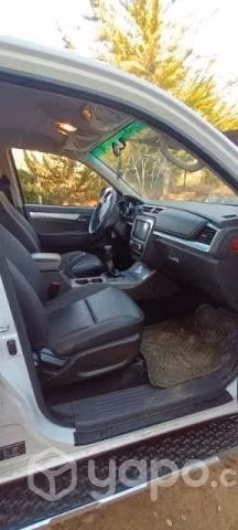 Camioneta jac t8