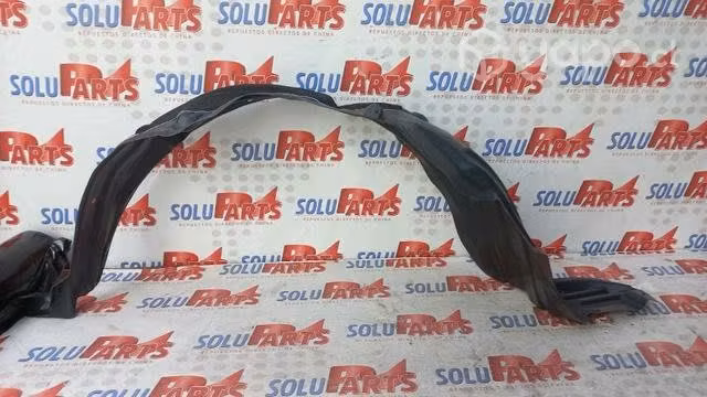 Guardafango delantero izquierdo para c30