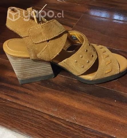 Sandalias