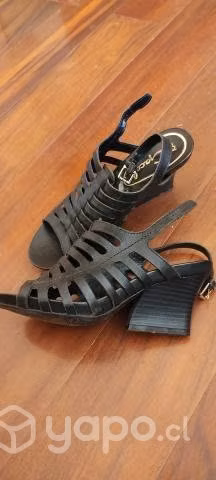 Sandalias