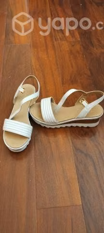 Sandalias