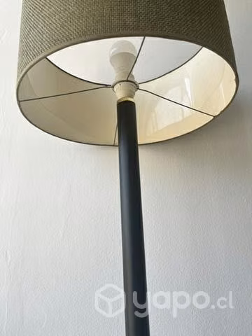 Lámpara de 1.80 metros