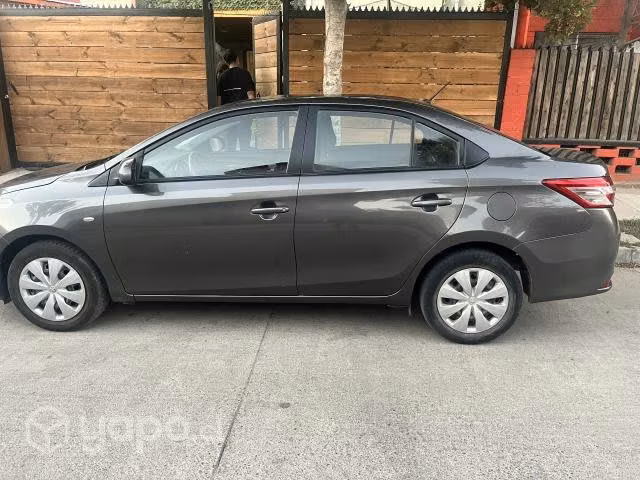 Toyota Yaris sedan GLI 1.5-2018