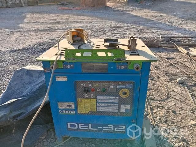 Maquina dobladora