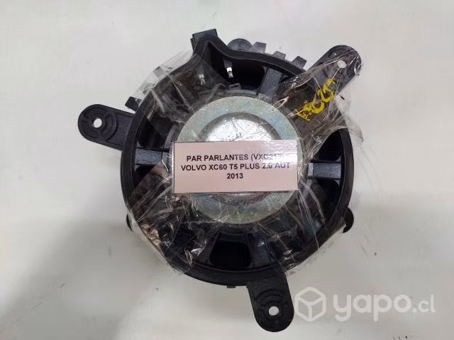 Par Parlantes (VXC217) Volvo XC60 T5 Plus 2.0 AUT