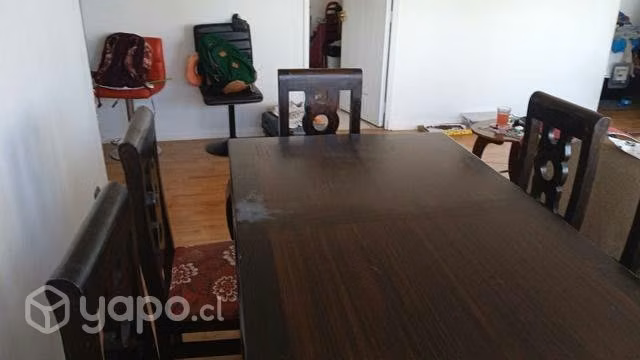 Excelente juego comedor con 6 sillas rústico