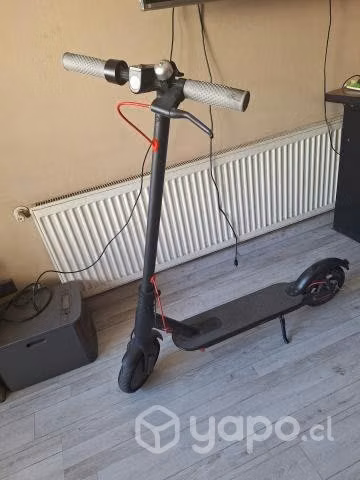 Scooter eléctrico plegable