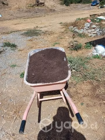 Vendo tierra de hoja en sacos