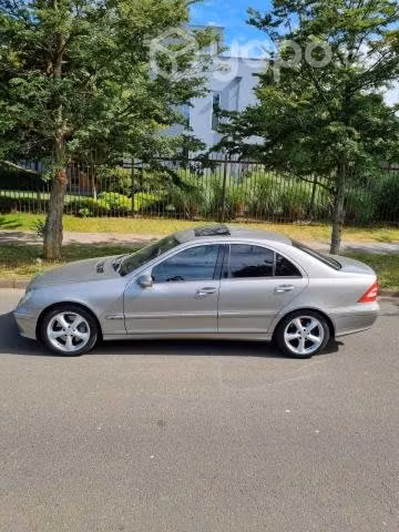 Mercedes benz c200