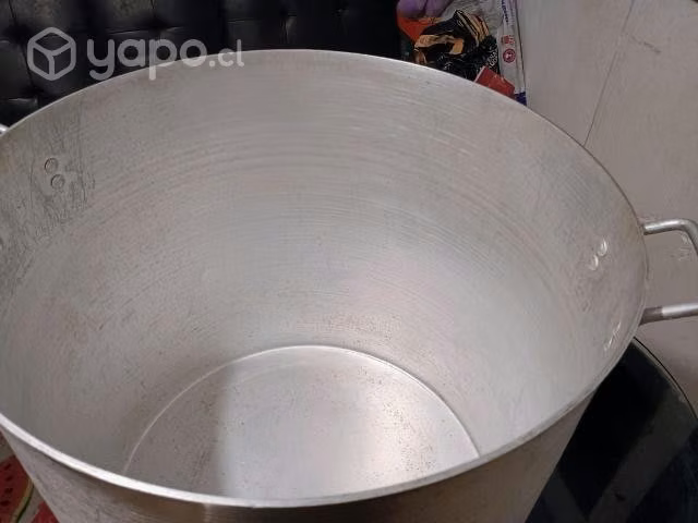 Olla fondo capacidad 100 litros