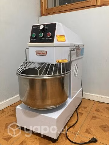 Amasadora Maigas 8kgs.